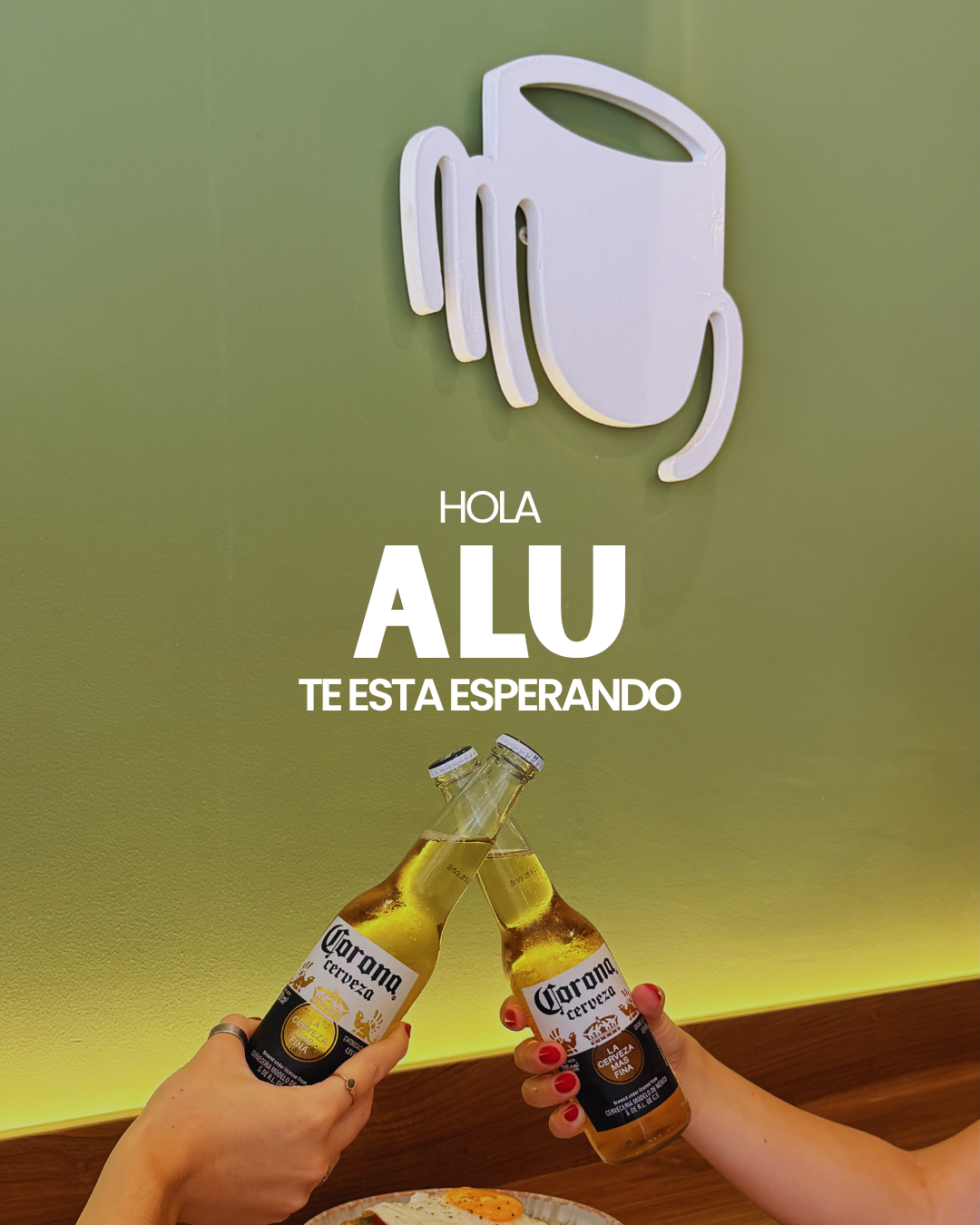 Pared de ALU con el ícono de la taza